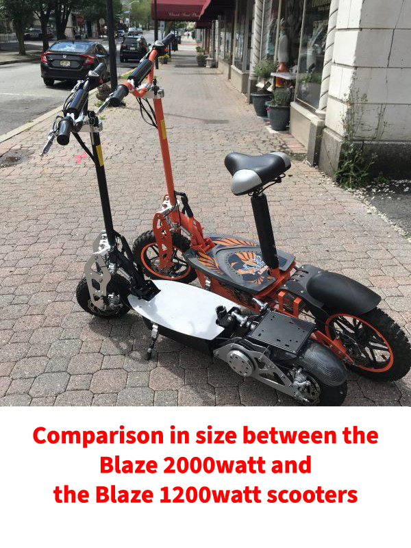 Comparison in size between the Blaze 2000watt and the Blaze 1200watt scooters